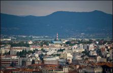view of clermont-ferrand from the parc de montjuzet1.jpg